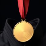 Siswi SMP Asal Cawas Klaten Raih Emas Pencak Silat O2SN 2026 Tingkat Nasional Ilustrasi AI medali emas berpita merah di depan seragam bela diri hitam